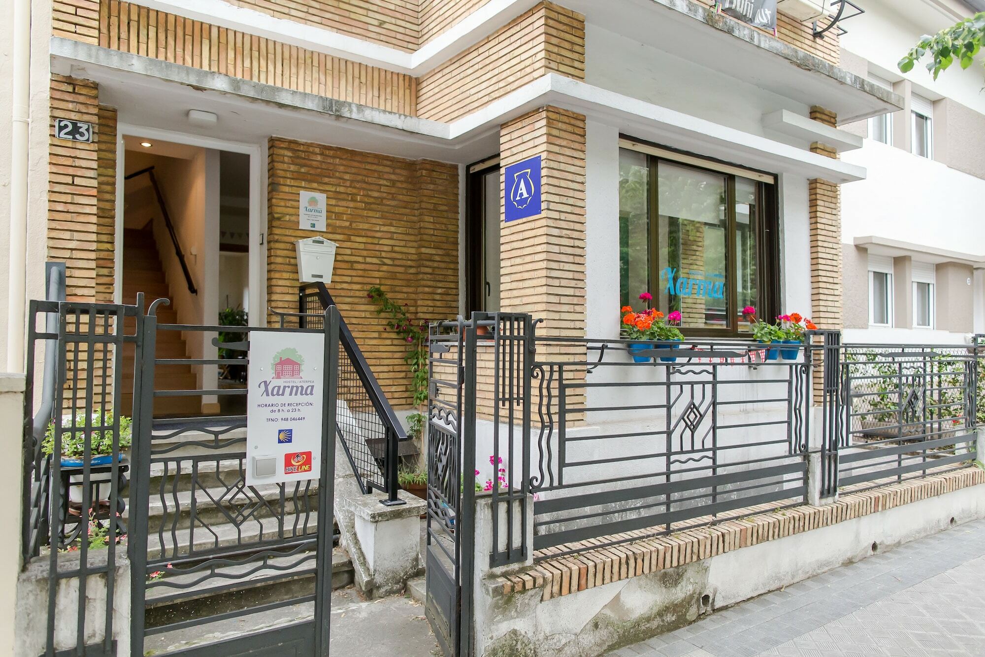 Xarma Hostel Pamplona Exterior photo